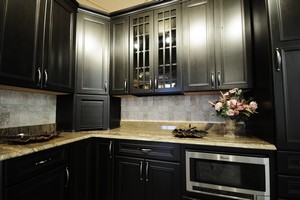 Am I A Good Candidate For Kitchen Cabinet Refacing?