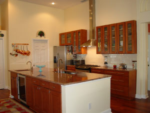 How Your Kitchen Remodeling Project Can Greatly Benefit From Cabinet Refacing