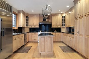 Should You Stain or Paint Your Kitchen Cabinets? Thumbnail