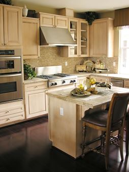 Kitchen Cabinet Painting and Refinishing